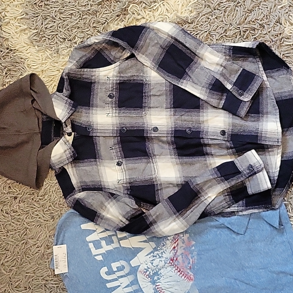Children's Place top bundle - Picture 2 of 8